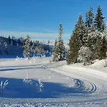 Utsikt Mot Fjellene In Out 16 Sengeplasser Дом отдыха