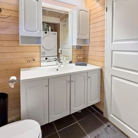 Semesterbostad Utsikt Mot Fjellene In Out 16 Sengeplasser