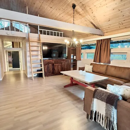 Semesterbostad Utsikt Mot Fjellene In Out 16 Sengeplasser *